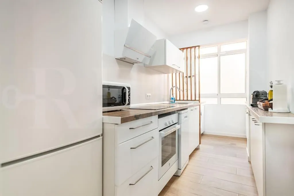 Charming Apartment In La Malagueta By Rems Malaga